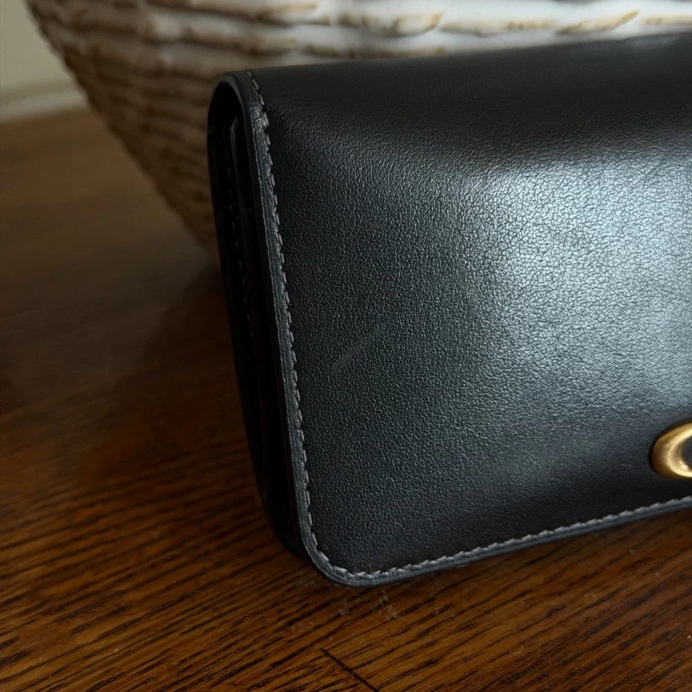 Coach Essential Slim Card Case Black/Brass - Picture 5 of 10